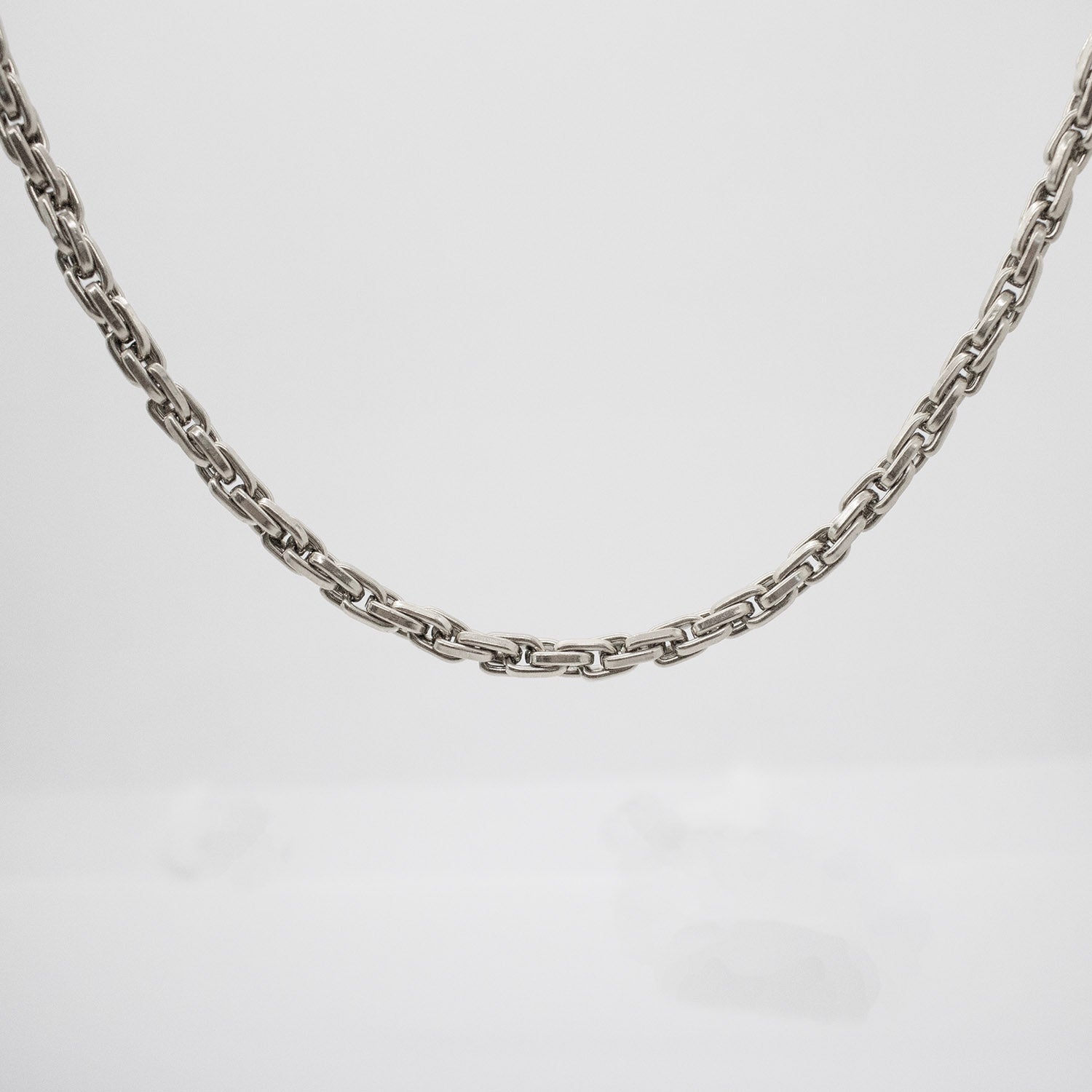 Silver Etta